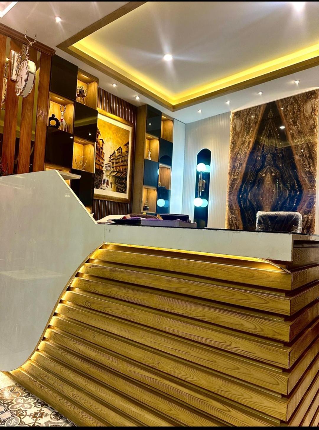 Karandukai Gold Palace Hotel & Food Lounge מראה חיצוני תמונה