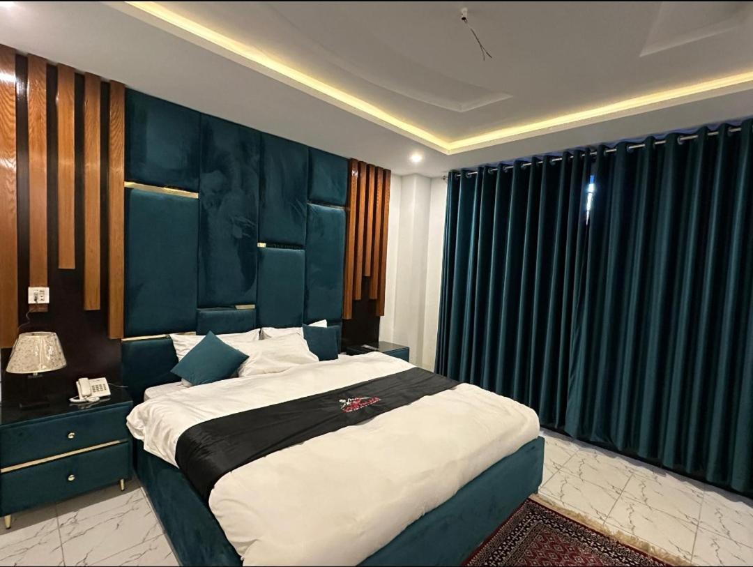 Karandukai Gold Palace Hotel & Food Lounge מראה חיצוני תמונה